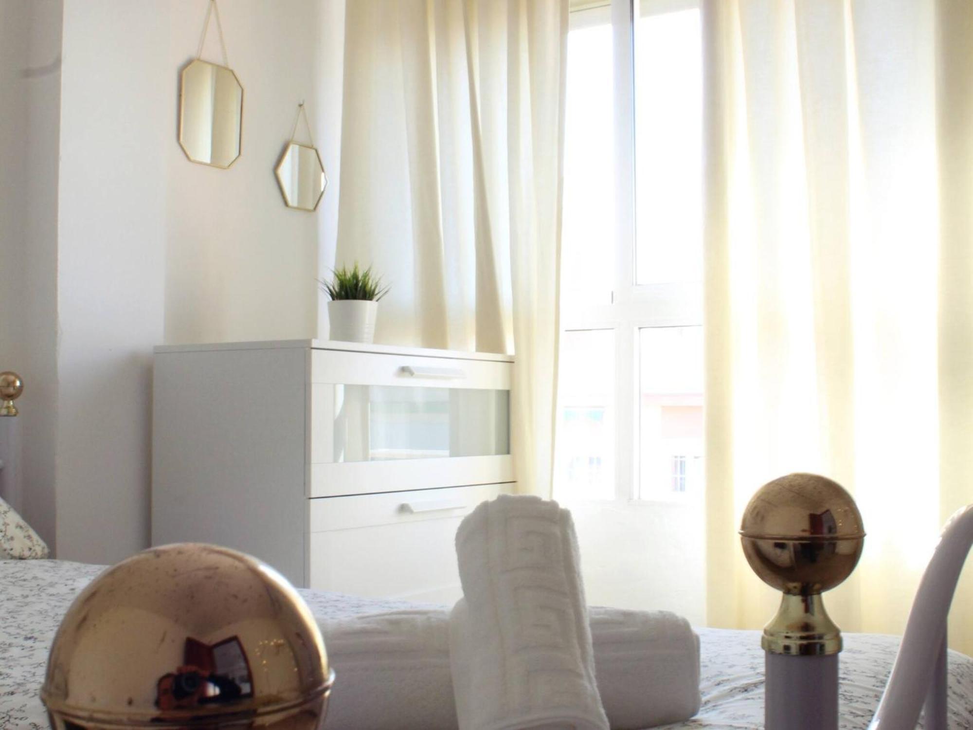 Céntrico y luminoso apartamento en Málaga Capital Exterior foto